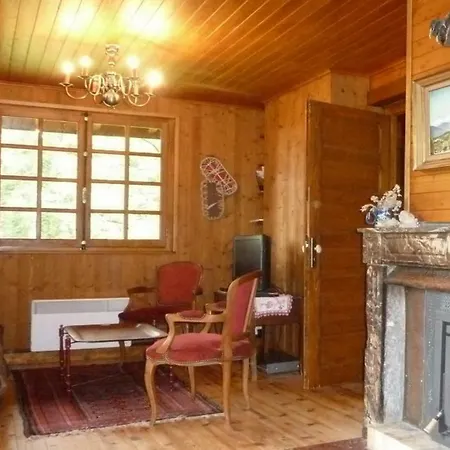 Chalet Montroc Chalet Sleeps 4 *